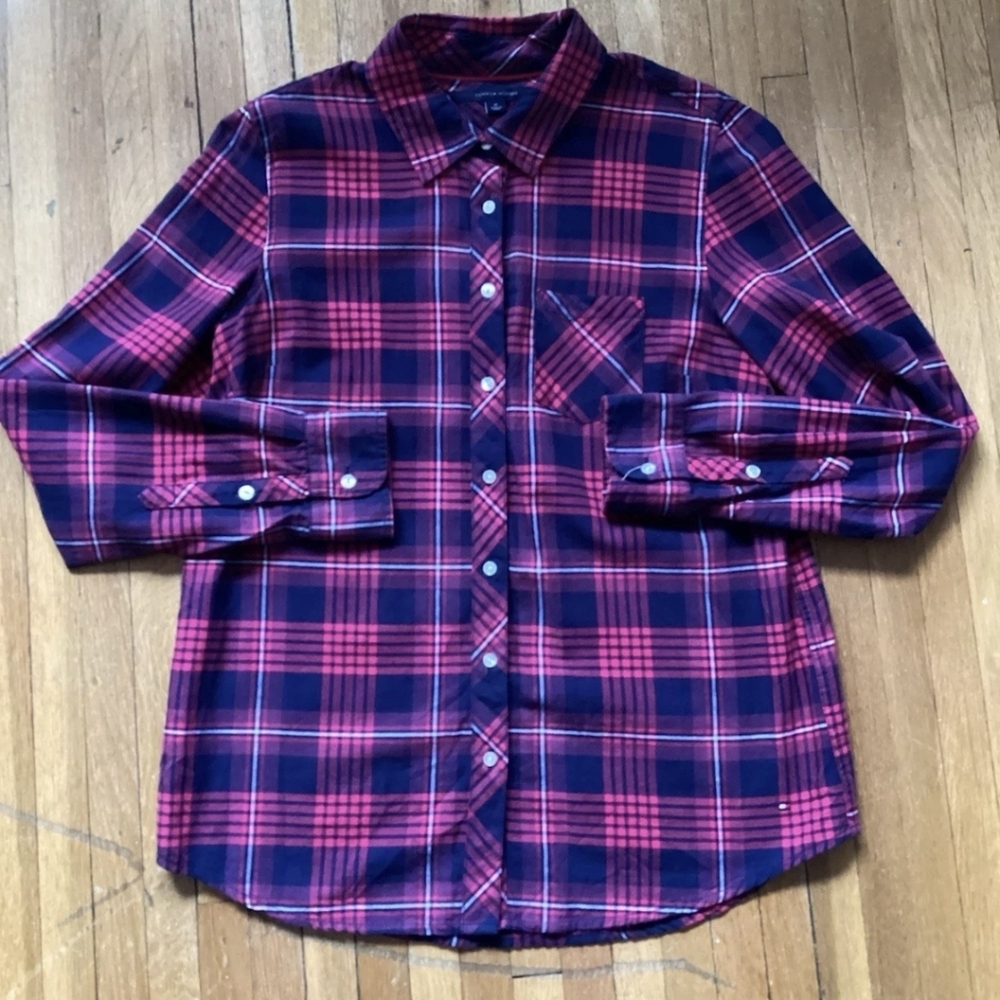 Tommy Hilfiger Ladies Size Medium Red/Blue Plaid Button Front Shirt,100% Cotton